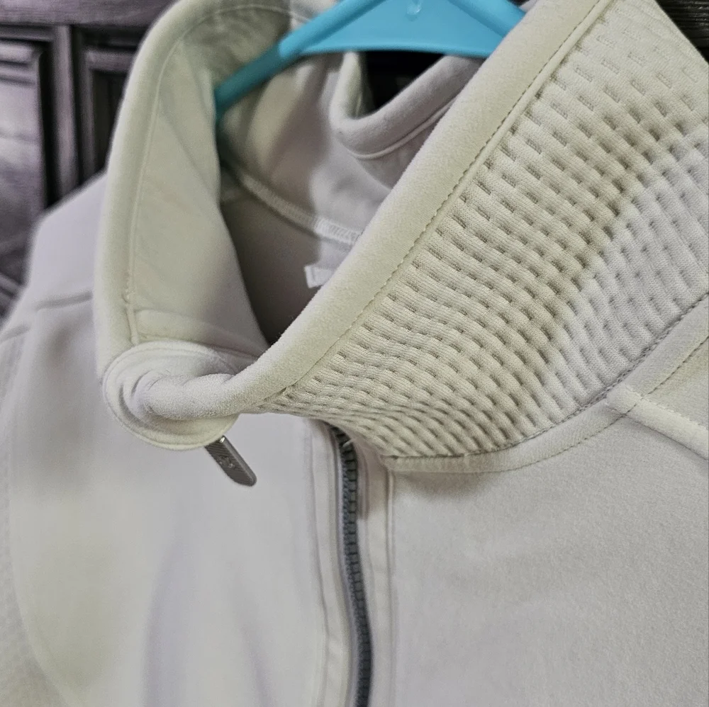 Lululemon Pullover - Picture 7 of 11